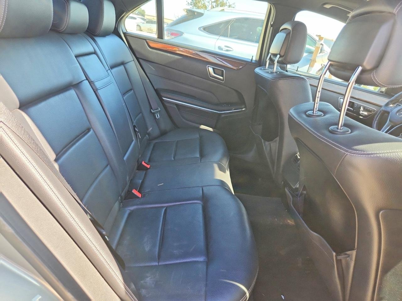 Parting Out- 2014 Mercedes-Benz E350 W212- 127
