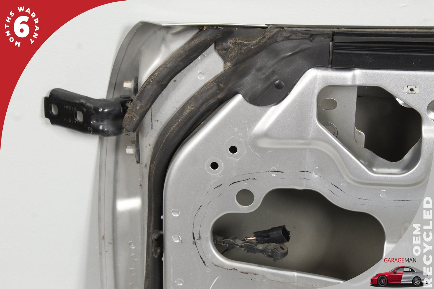 2006-2009 Pontiac Solstice Convertible Right Front Door Shell 12000678AR Genuine