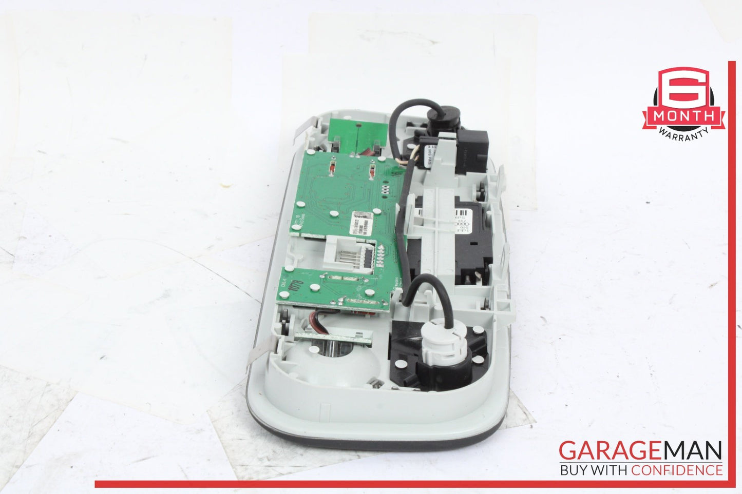 2008-2015 Audi TT 8J Front Overhead Console Dome Reading Light Lamp 8J0947111