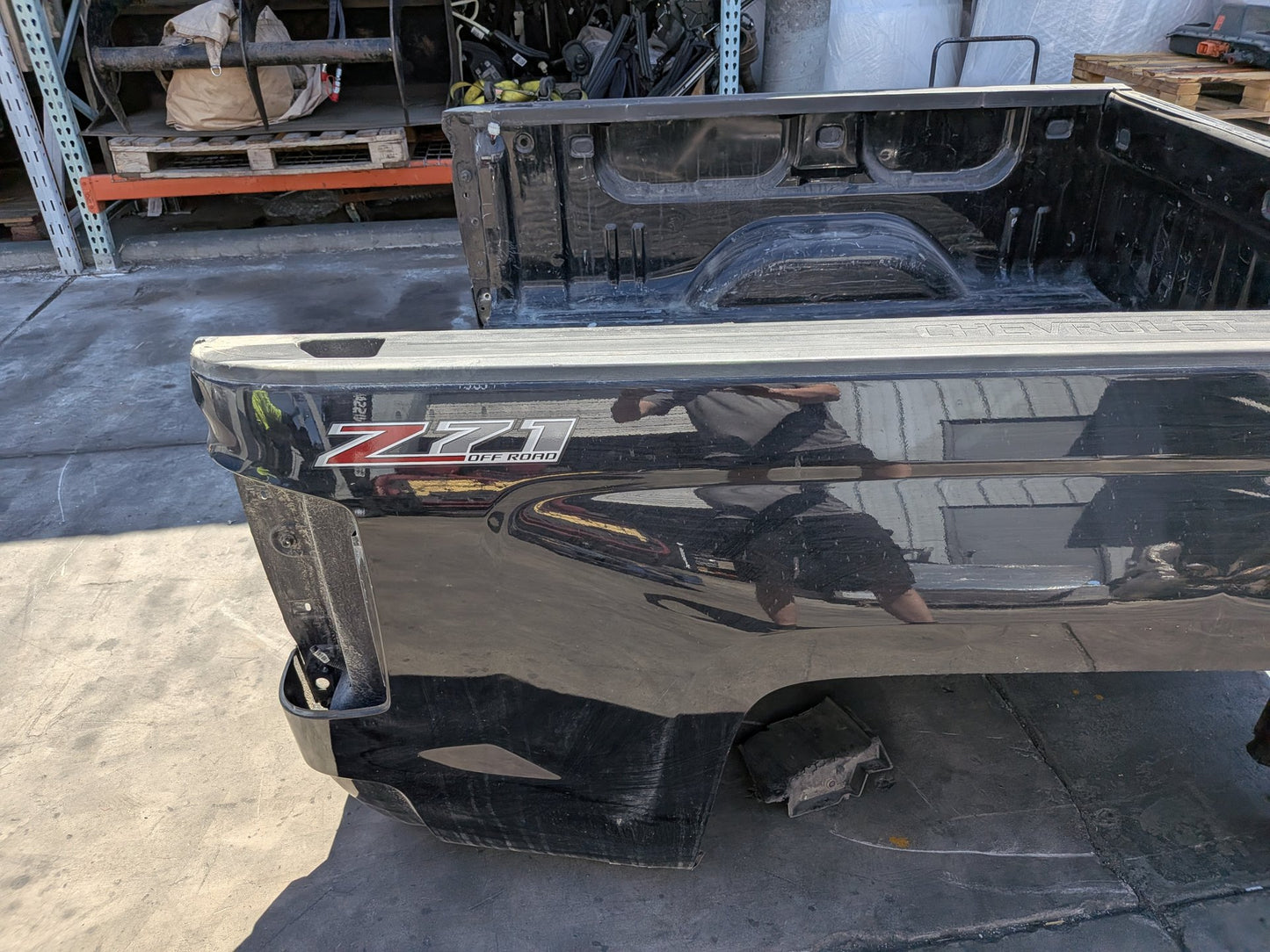 2014-2018 Chevrolet Silverado 1500 4WD 5.3L Crewcab Pickup Bed Box 84290081 OEM