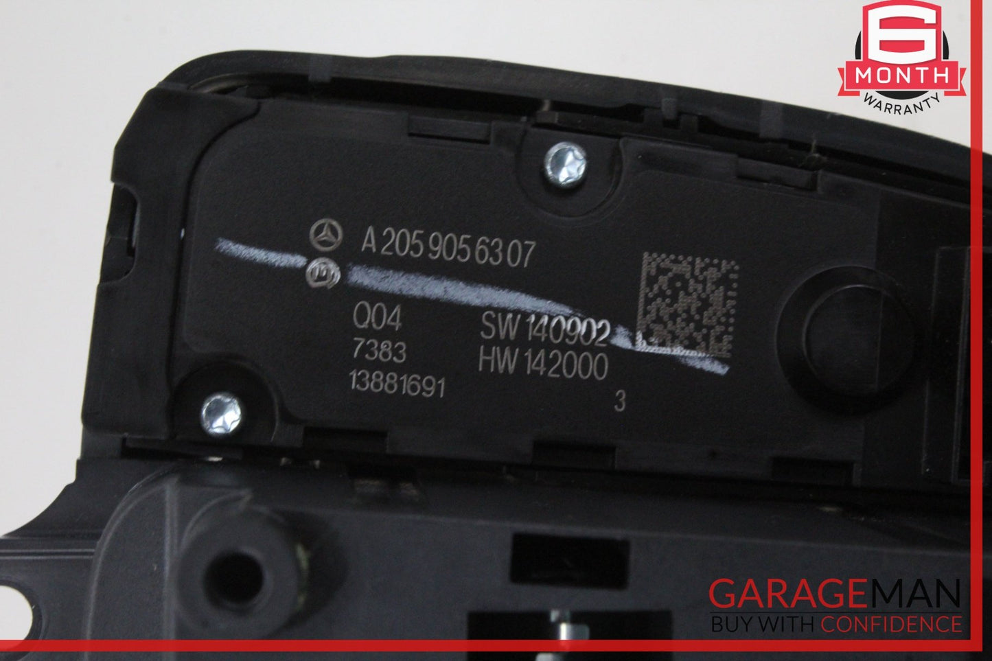 15-18 Mercedes-Benz C300 W205 Center Console Multi Function Switch 2059006115