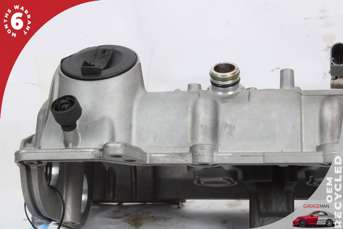 2015-2018 Porsche Macan 95B 3.0L Right Side Cylinder Head Valve Cover OEM