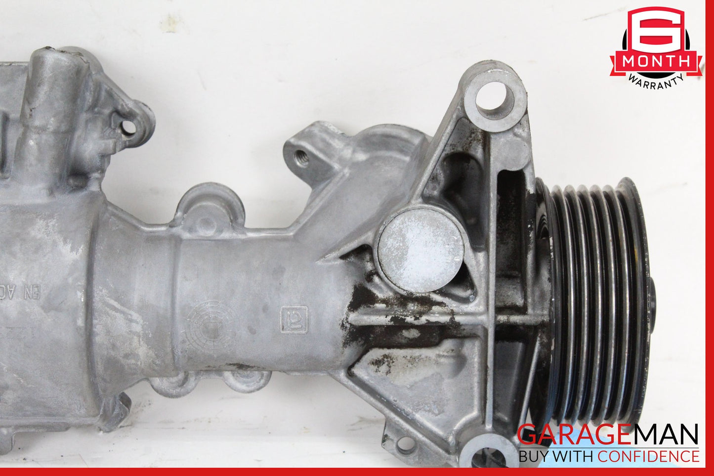 2016-2023 Mercedes W205 C300 GLC300 Engine Water Coolant Pump 2742000900 OEM