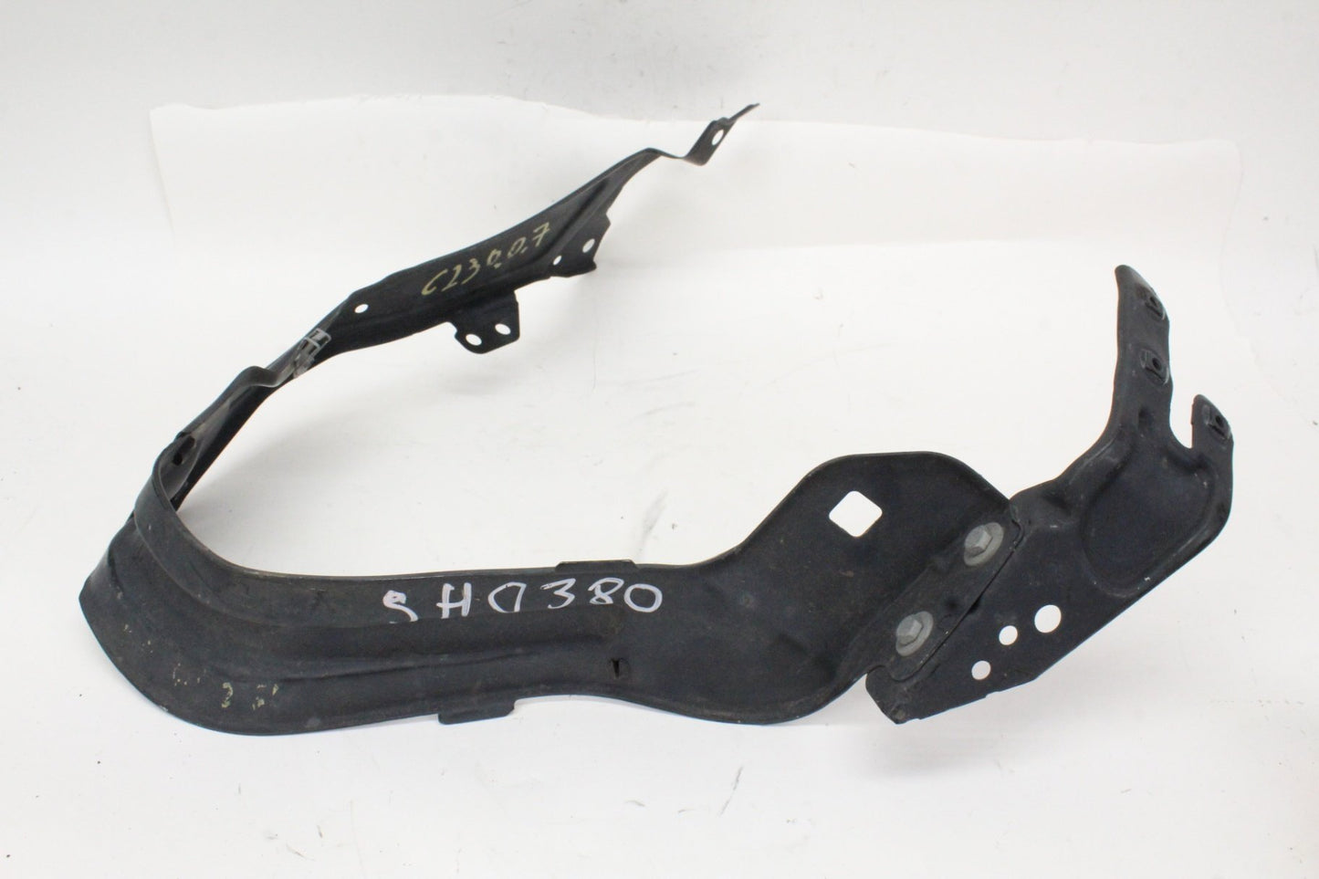 2001-2007 Mercedes W203 C230 Front Right Side Head Light Bracket 2036203072 OEM
