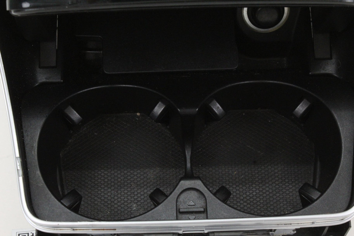 2015-2018 Mercedes-Benz C300 C-Class W205 Center Console Ashtray 2056800310