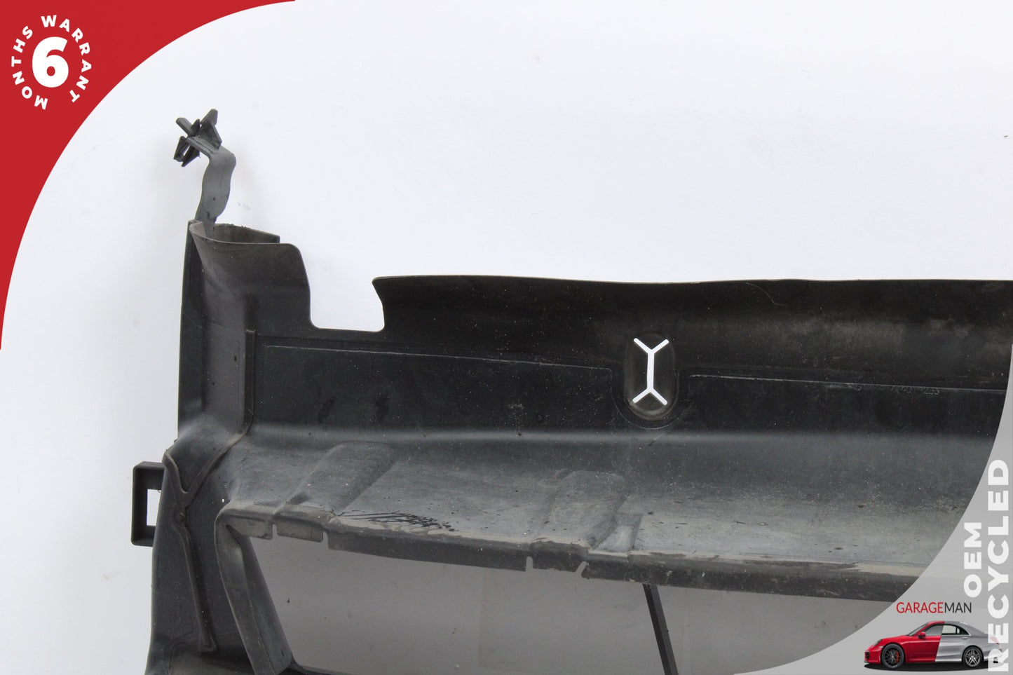 2012-2016 BMW 320i F30 RWD Radiator Lower Air Duct Trim Cover 7255414