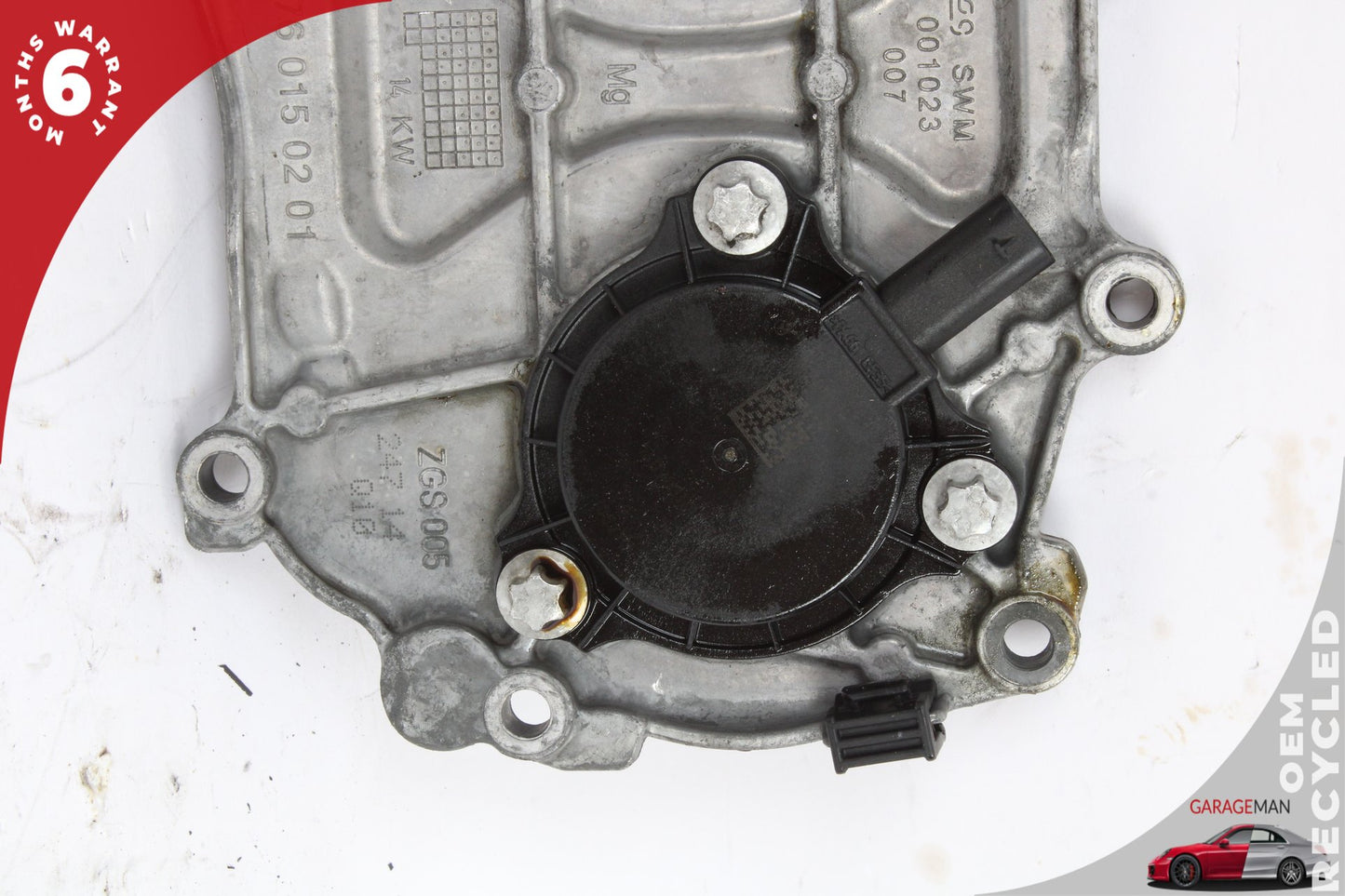2012-2018 Mercedes X166 GL550 Engine Timing Chain Cover Plate 2760150201 OEM