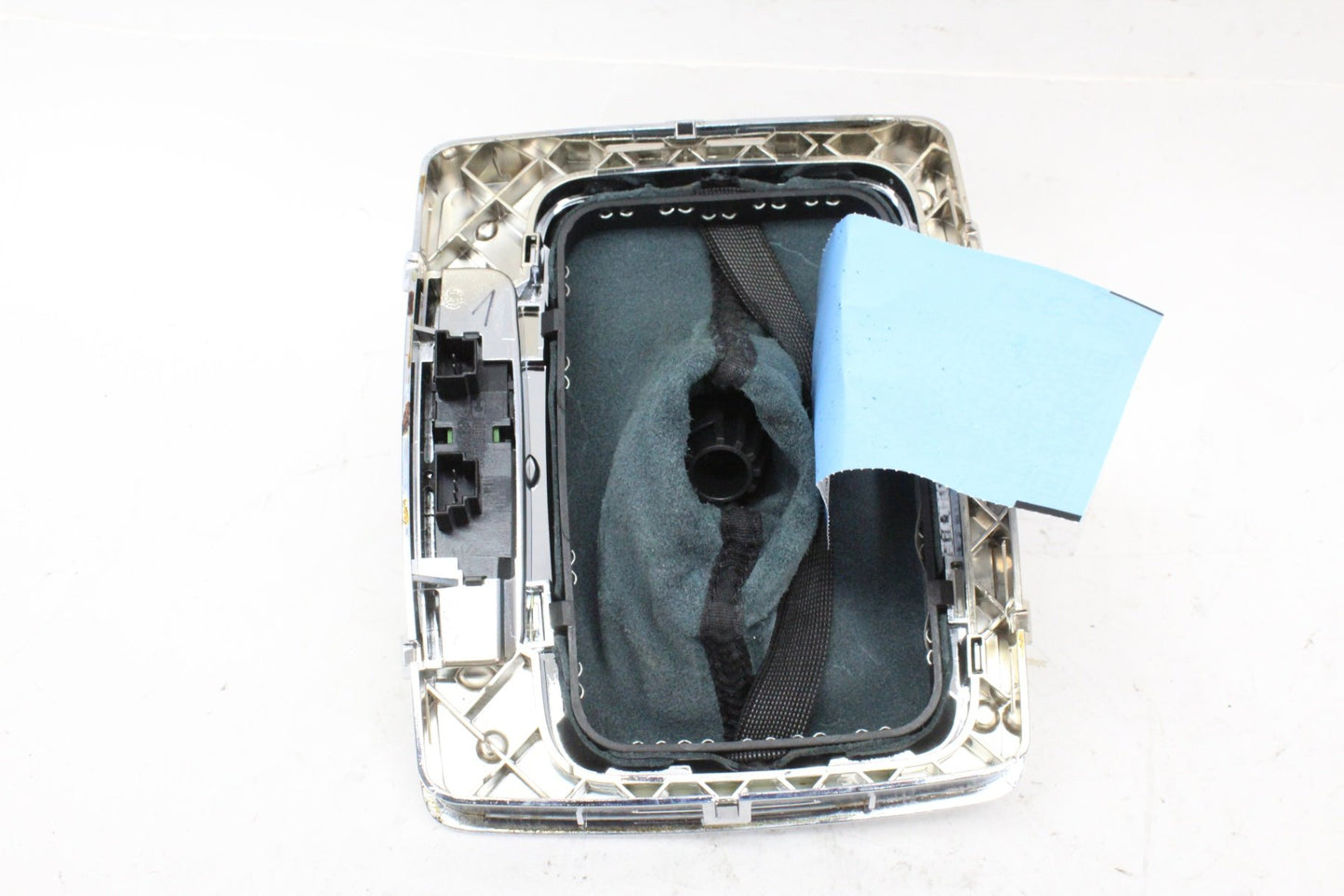 2012-2014 Mercedes C250 W204 Center Console Shifter Knob Boot Trim Cover 2042674