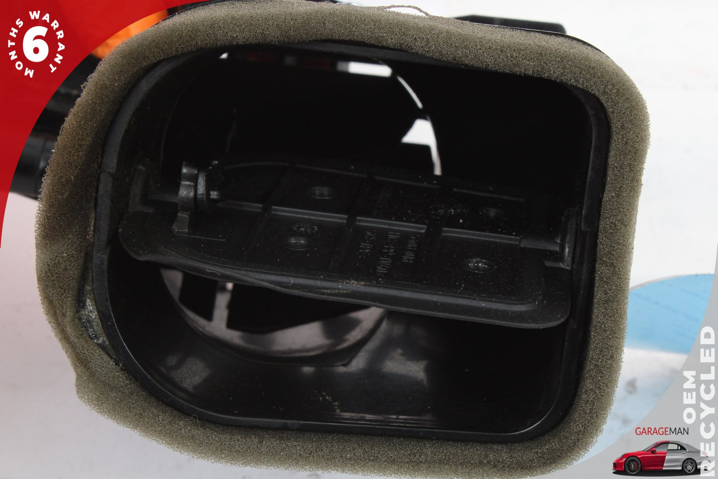 2010 Land Rover LR4 SUV Right Dash Air Vent AH2201454A Genuine