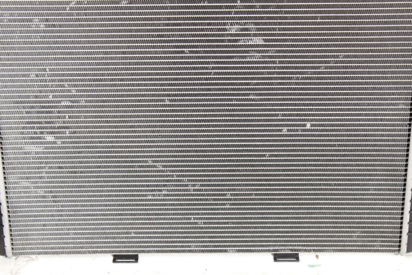2010-2016 Land Rover LR4 Engine Cooling Radiator Assembly AH328005AC OEM