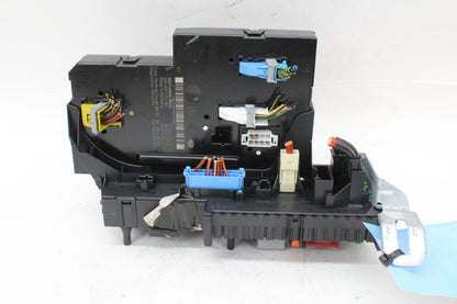 10-14 Mercedes-Benz C250 CDI W204 Rear Fuse Relay Box Module 2049060105