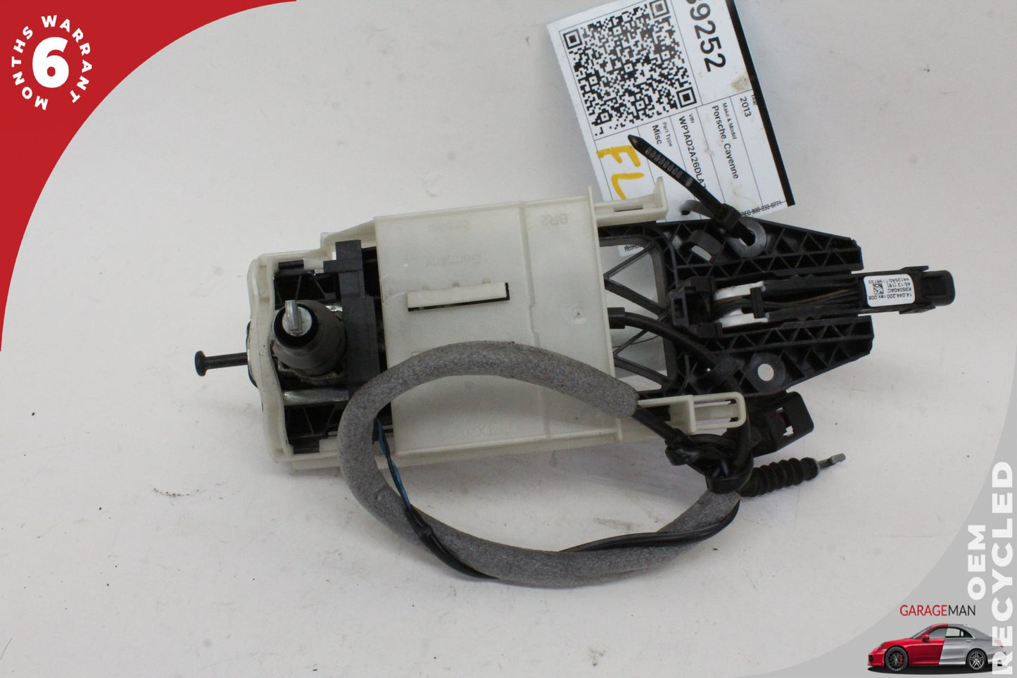 2011-2018 Porsche Cayenne 92A SUV Left Front Exterior Door Handle 95853188502 Genuine