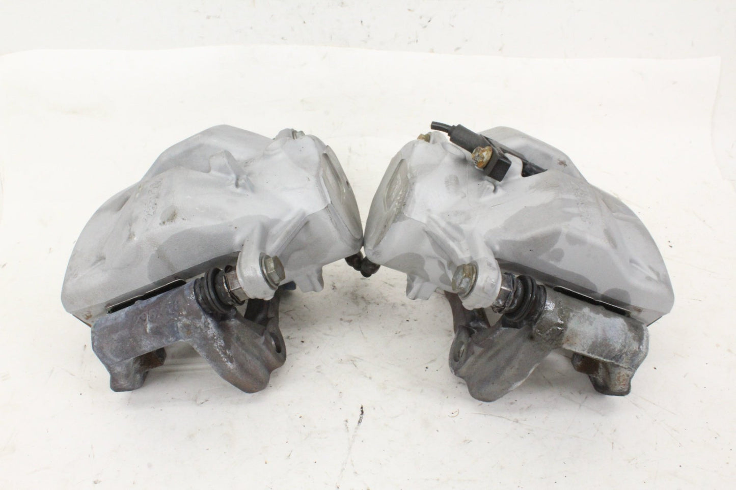 2008-2015 Mercedes-Benz C300 W204 Front Brake Calipers Left and Right Set OEM