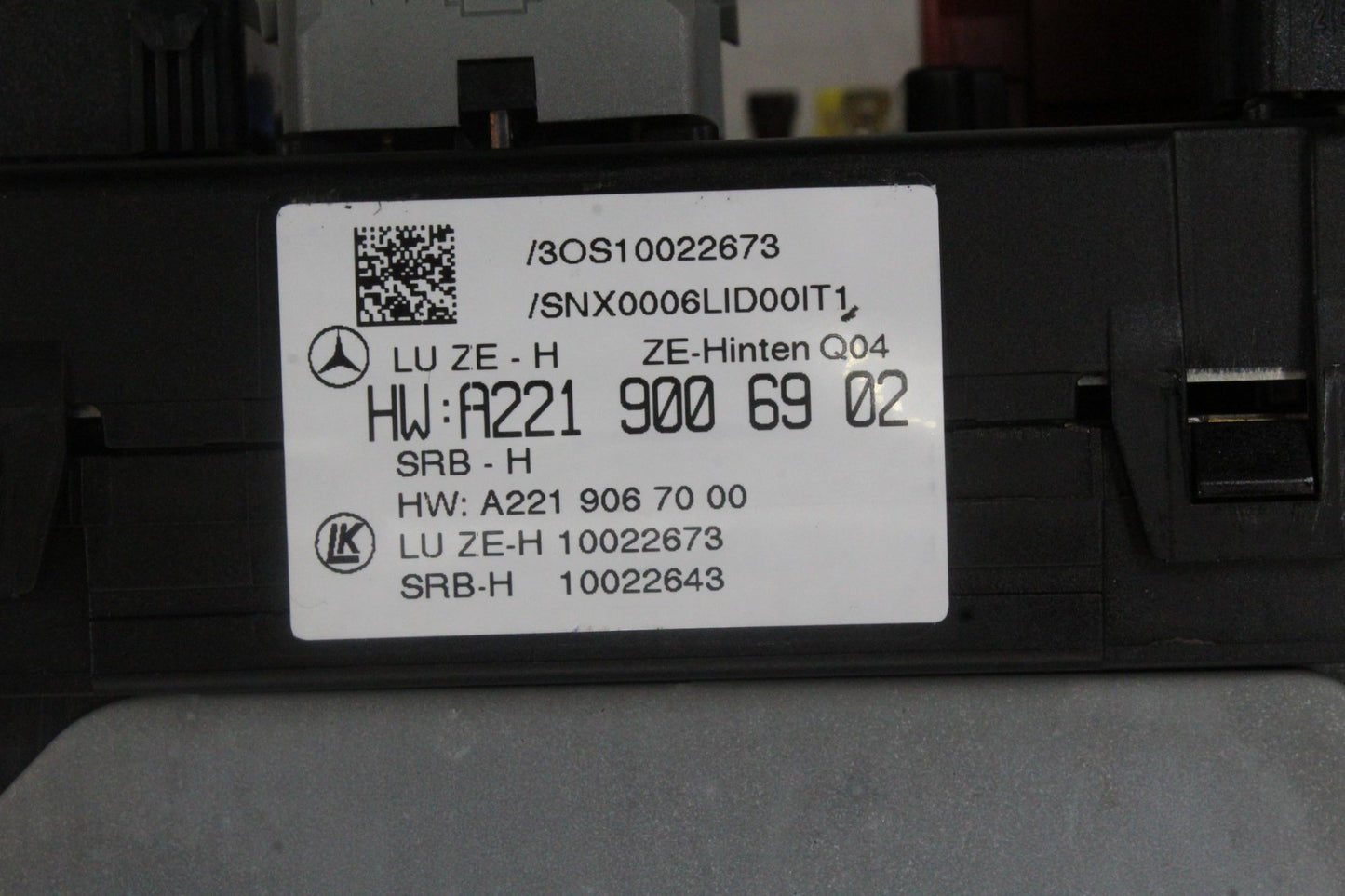 2010-2013 Mercedes-Benz S550 W221 Rear SAM Fuse Box Relay Module 2219006902