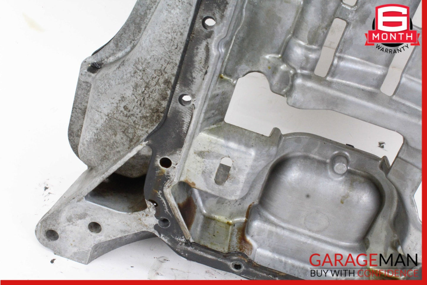 2001-2005 Mercedes-Benz C320 W203 Upper Engine Oil Pan 1120141402