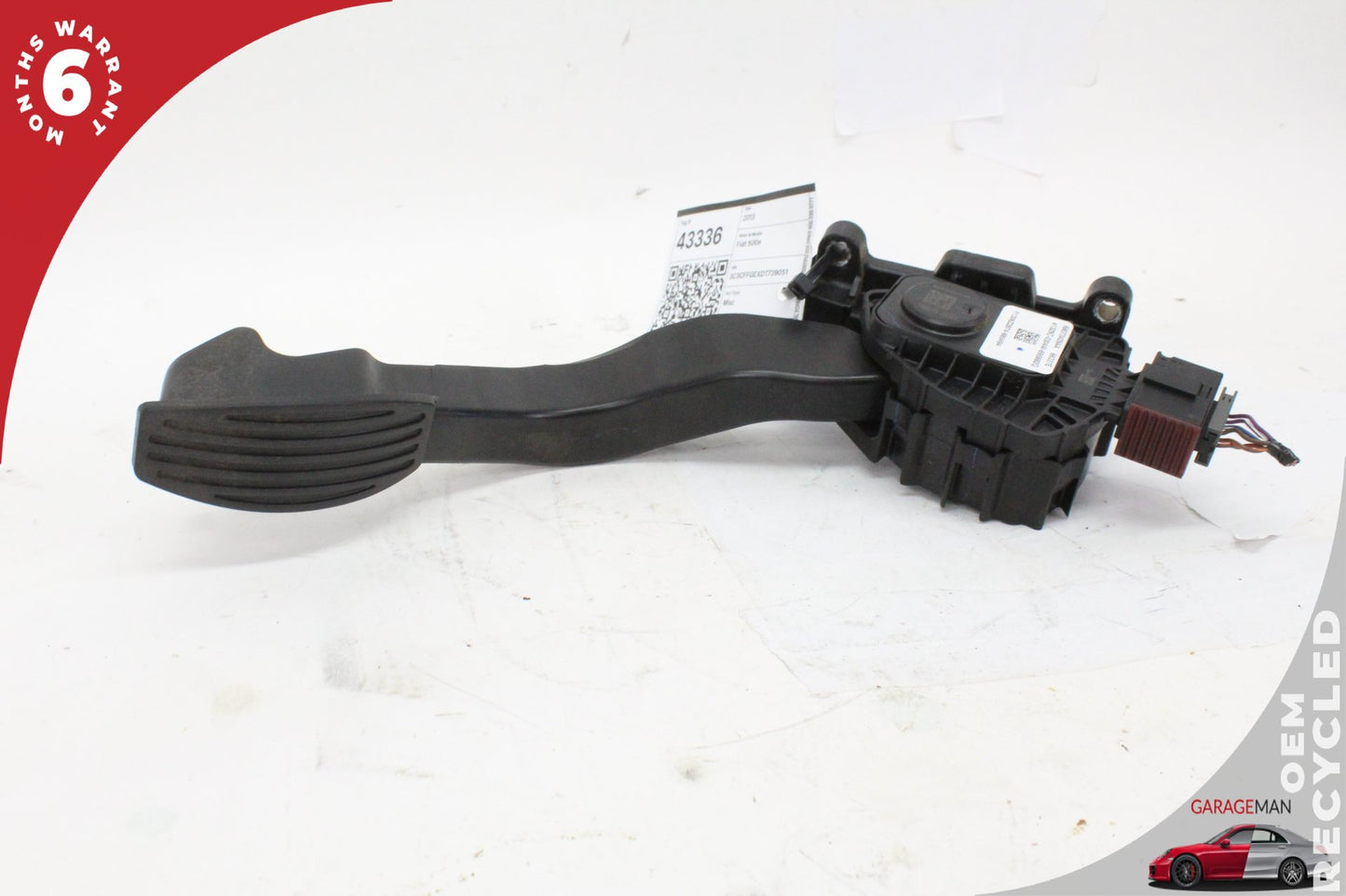 2012-2017 Fiat 500e FWD Gas Throttle Accelerator Pedal 68073429AA OEM