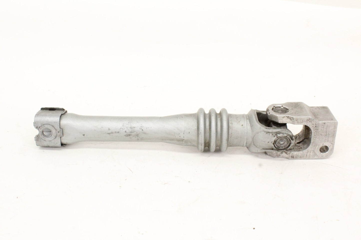 2012 - 2015 Mercedes-Benz C250 W204  Power Steering Shaft 2044620078 Genuine