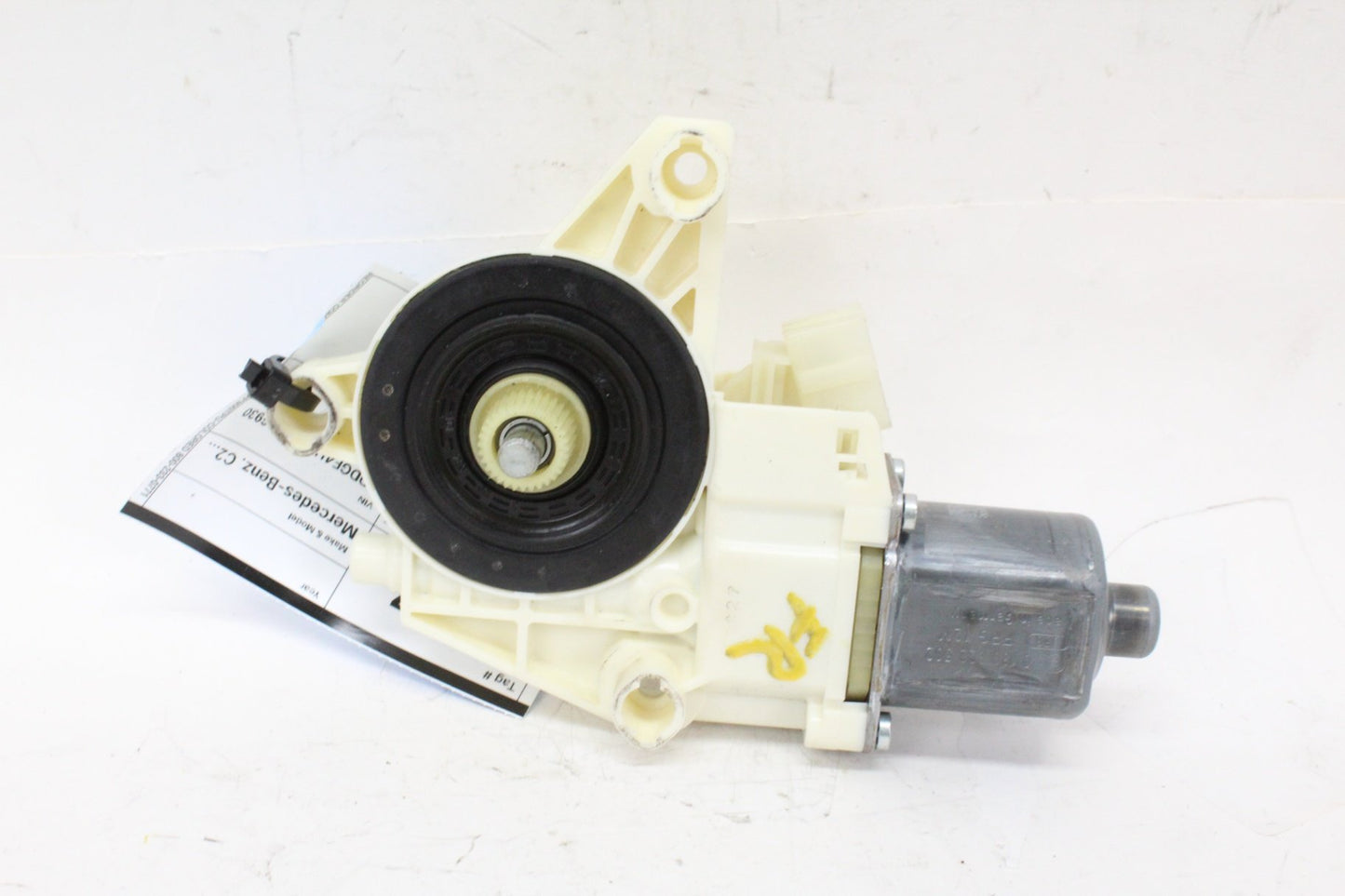 2008-2016 Mercedes C250 W204 Front Right Window Regulator Motor 2048200242