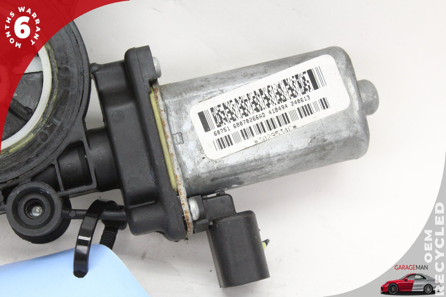 2012-2019 Fiat 500e Front Right Side Window Regulator Motor 68070266AD OEM