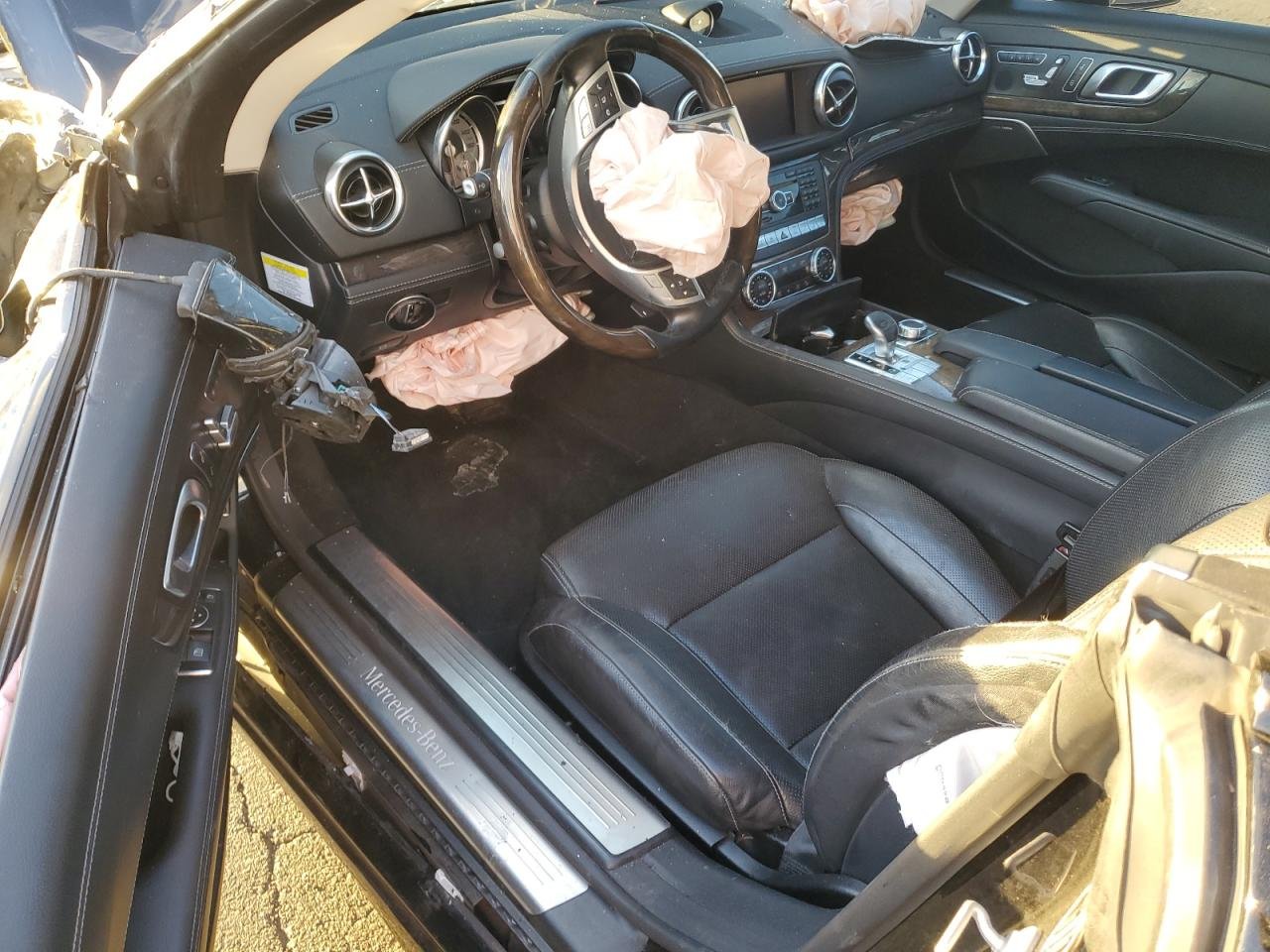 Parting Out- 2013 Mercedes-Benz SL500 R231- 125