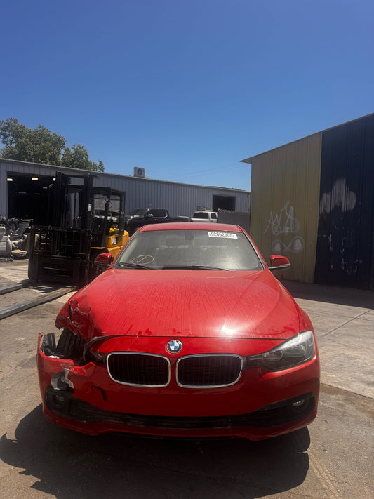 BMW 320i F30