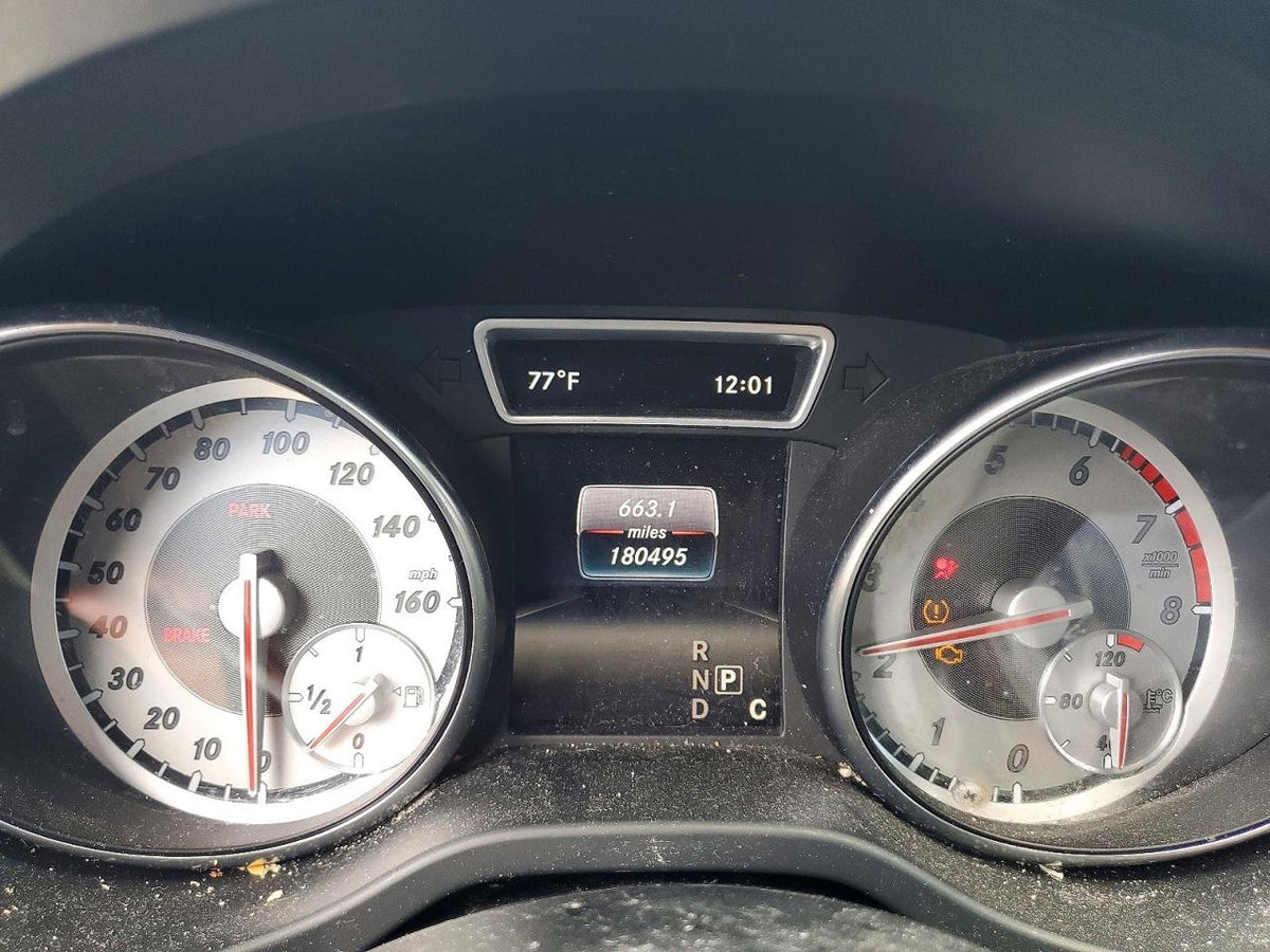 Parting Out- 2016 Mercedes-Benz GLA250 X156- 265