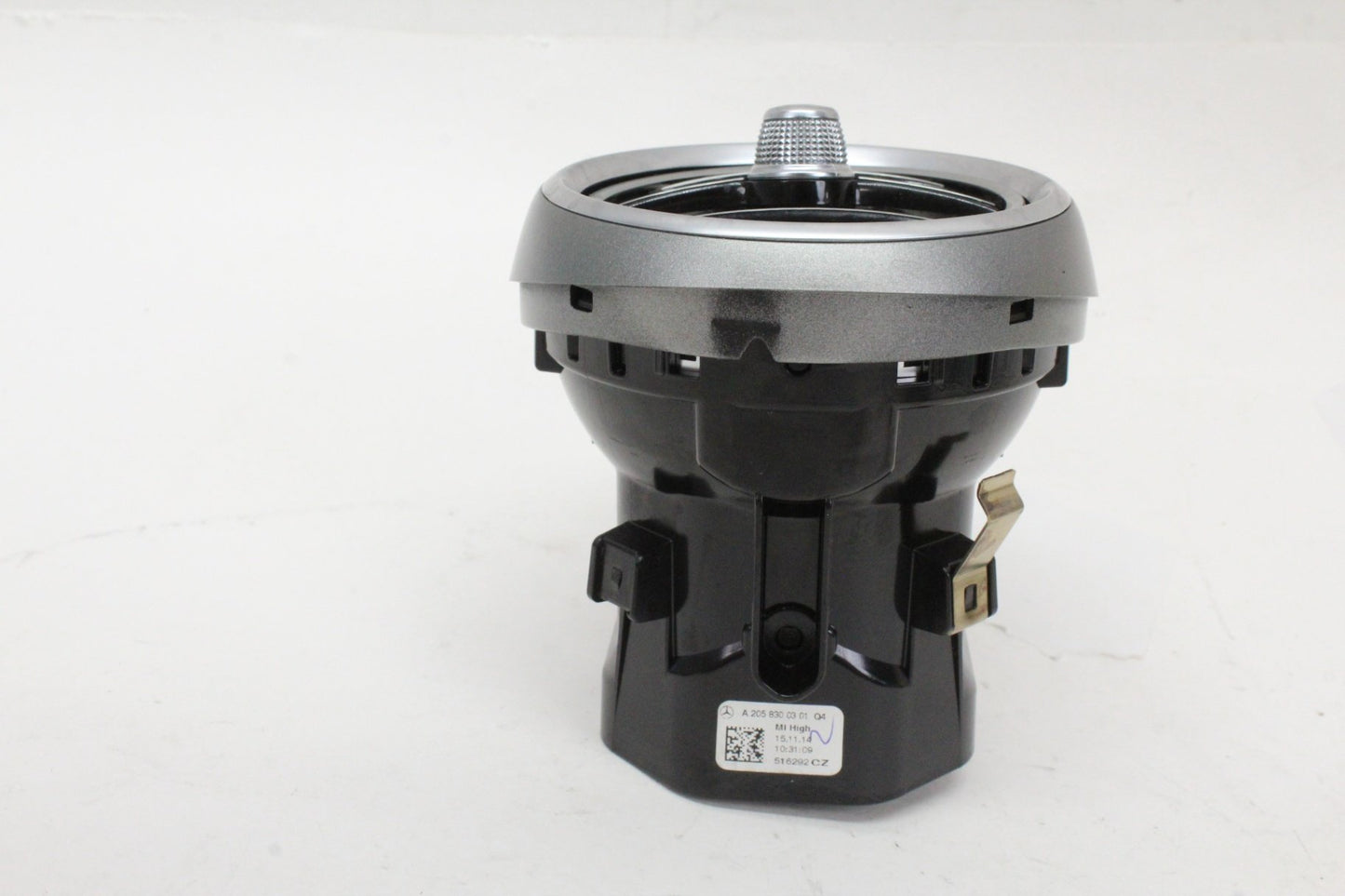 2015-2020 Mercedes-Benz C300 W205 Dash Air Vent Center 2058300301