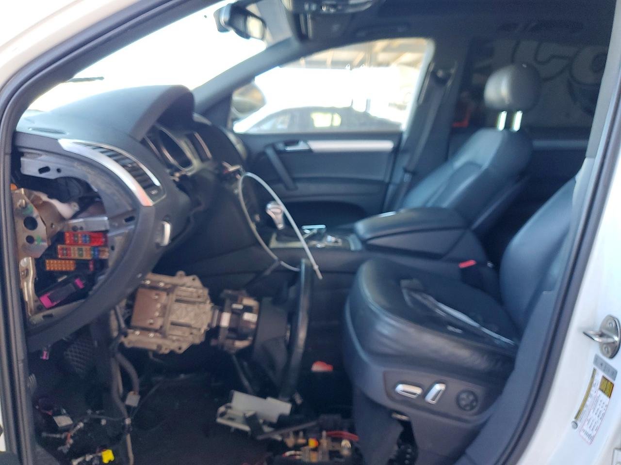 Parting Out- 2015 Audi Q7 4L- 233