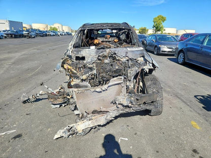 Parting Out- 2018 Mercedes-Benz GLC300- 200 200