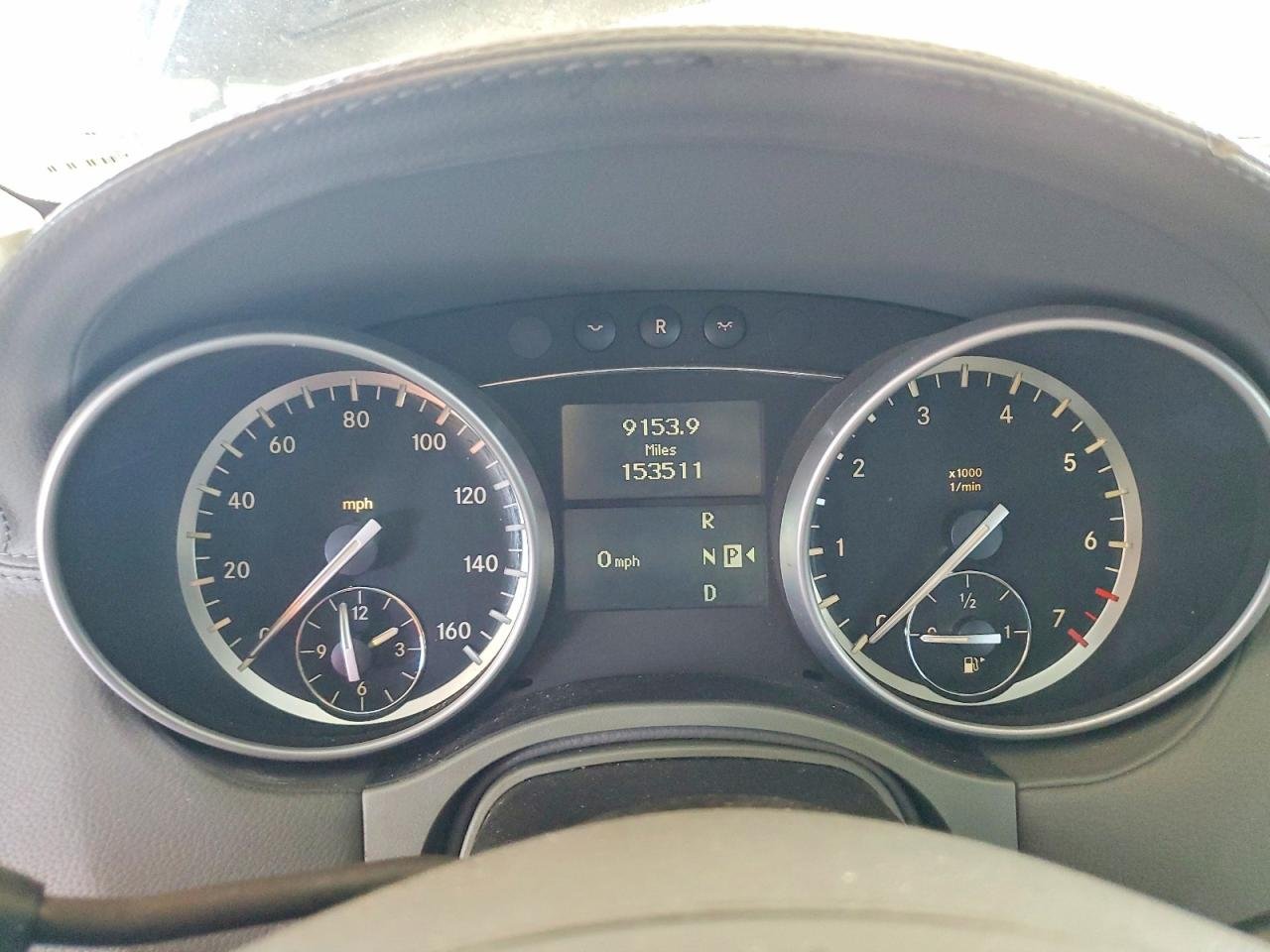 Parting Out- 2012 Mercedes-Benz GL450 X164- 111