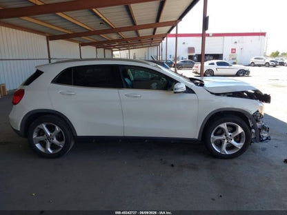 Parting Out- 2018 Mercedes-Benz GLA250- 195 195