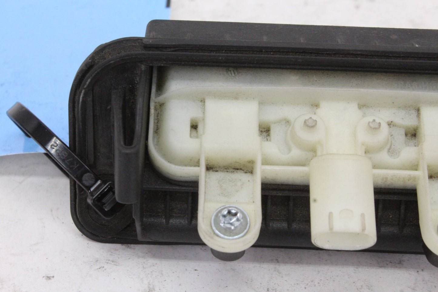 2008-2014 Mercedes C250 CDI W204 Trunk Tailgate Release Handle 2047500293