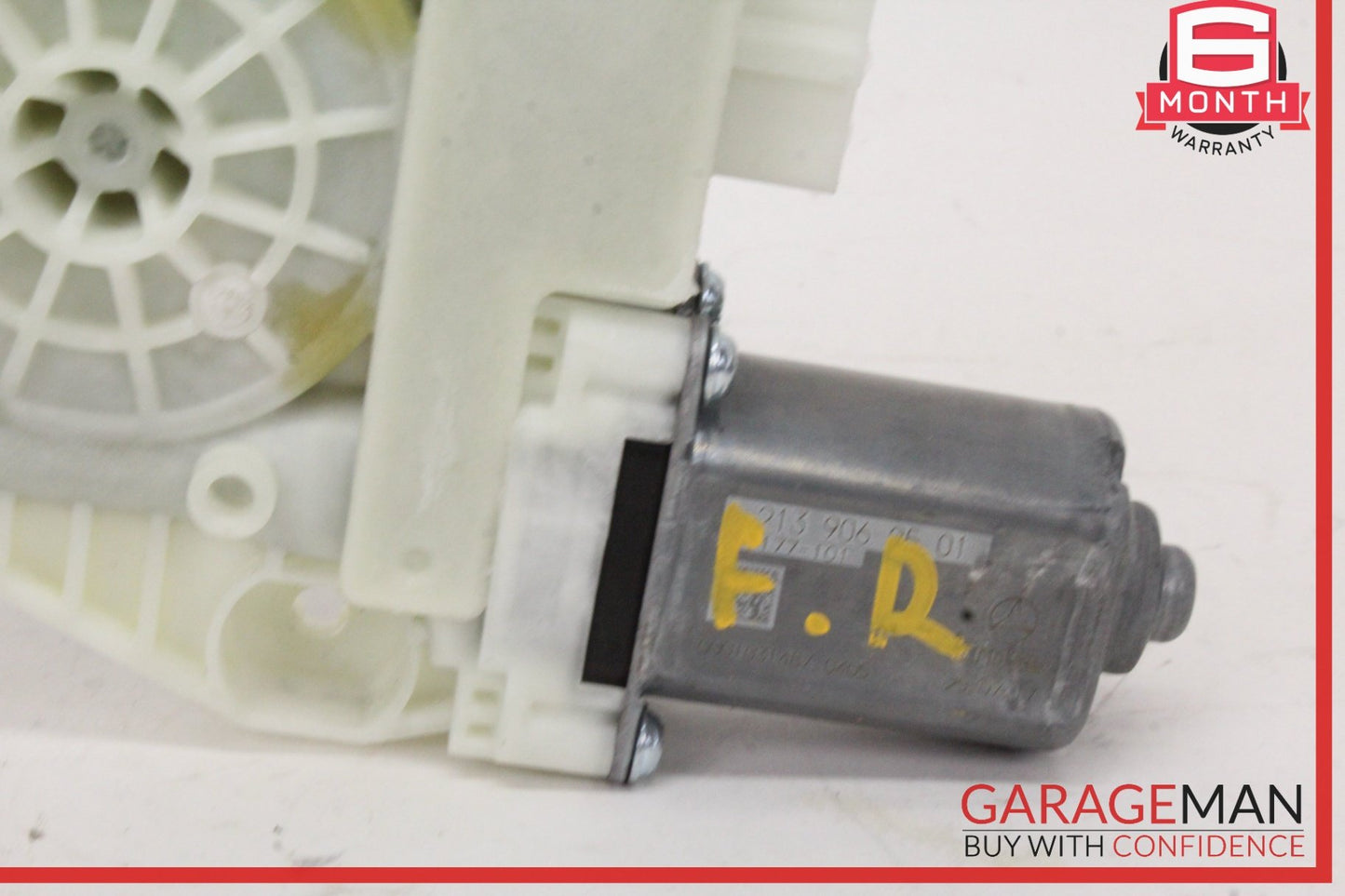 2015-2020 Mercedes-Benz C300 W205 Front Right Window Regulator Motor 2139069501