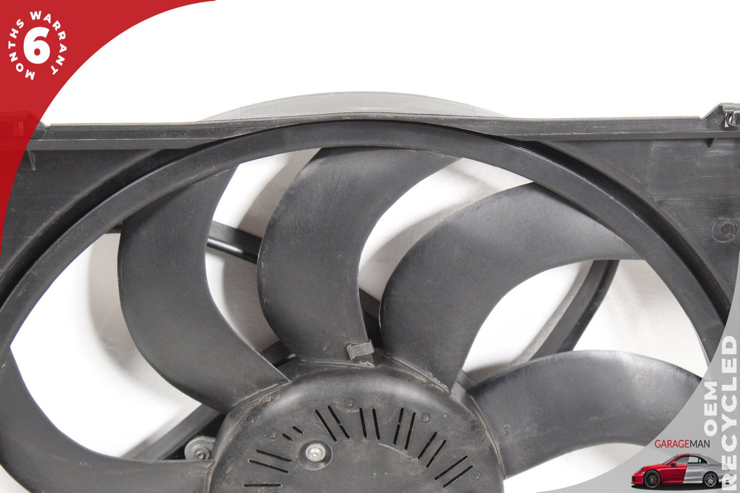 2012-2018 BMW 320i 228i Radiator Cooling Fan w/ Shroud 8641946 OEM