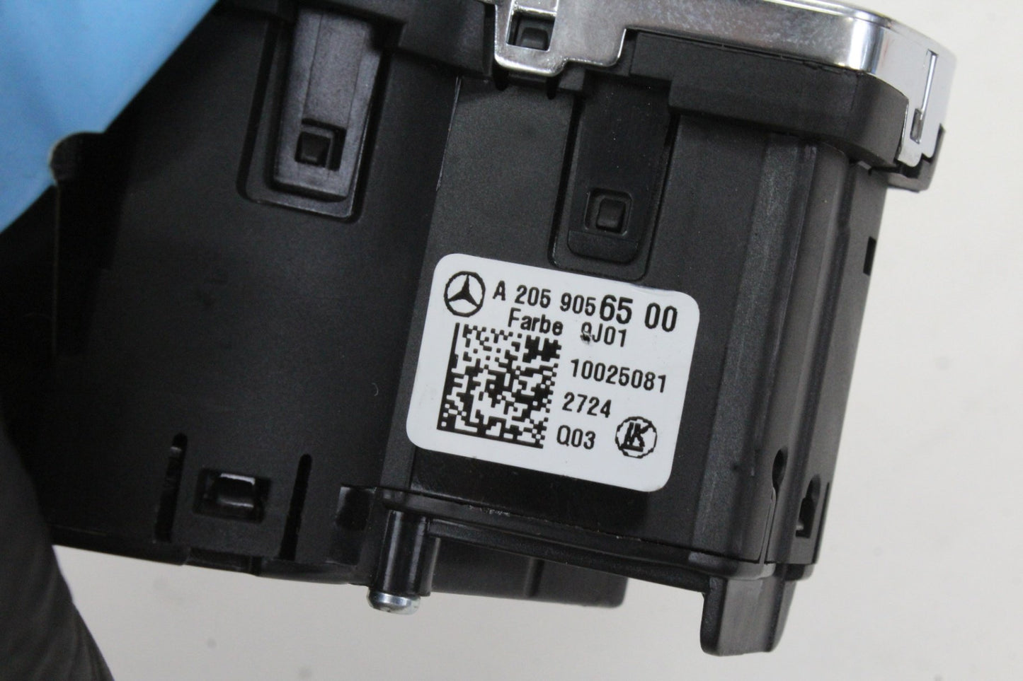 2015-2020 Mercedes-Benz C300 W205 Headlight Switch Control 2059056500 OEM