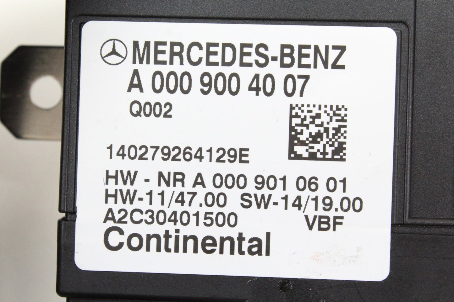 2015-2016 Mercedes-Benz C300 W205 Fuel Pump Control Module 0009004007 OEM