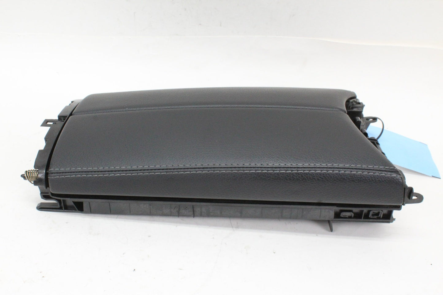 2015-2020 Mercedes-Benz C300 W205 Front Center Console Arm Rest Armrest OEM