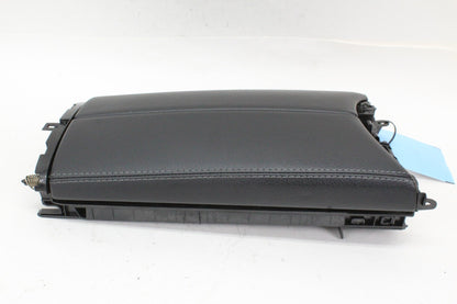 2015-2020 Mercedes-Benz C300 W205 Front Center Console Arm Rest Armrest OEM