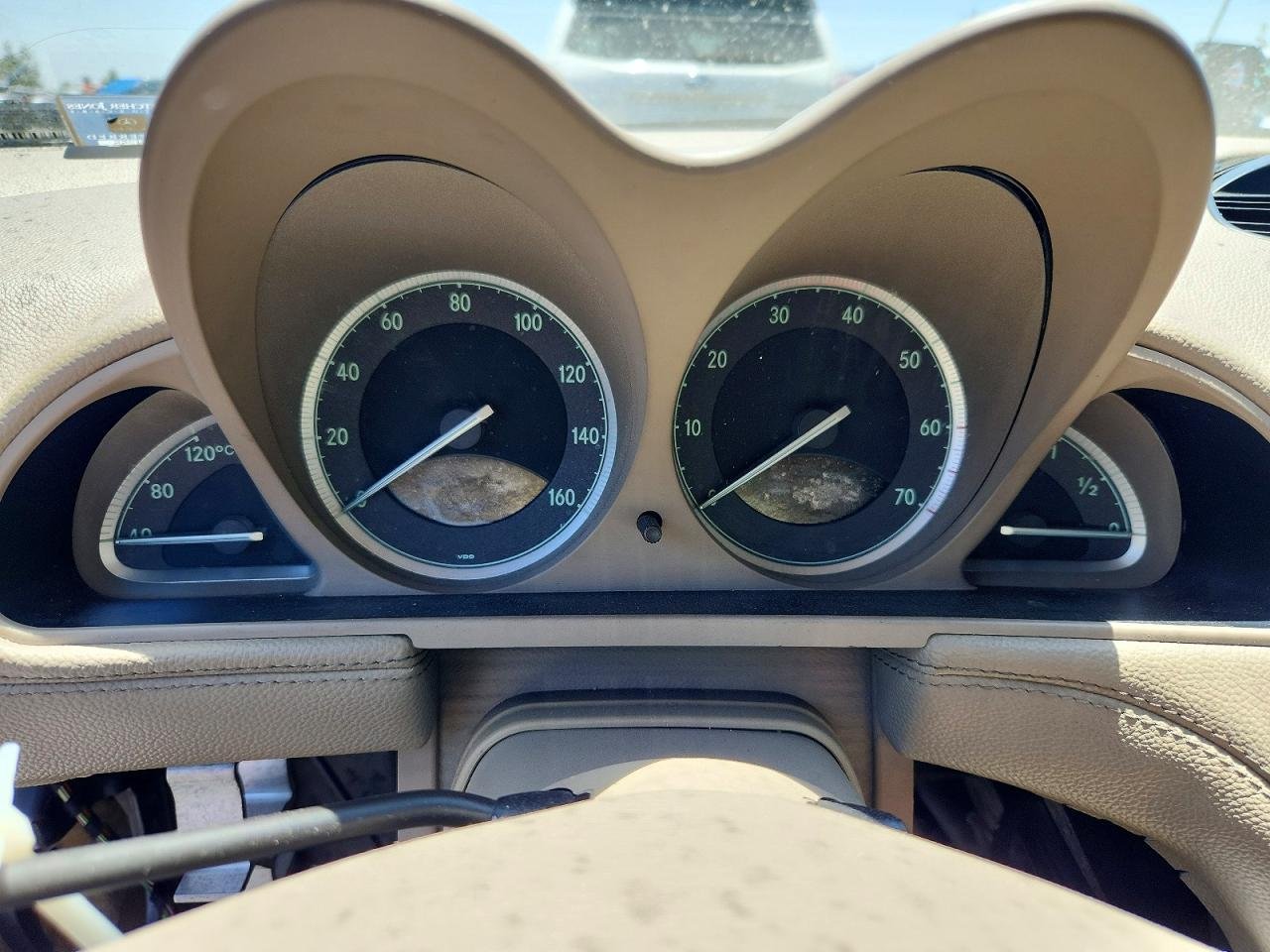 Parting Out- 2005 Mercedes-Benz SL500 R230- 143