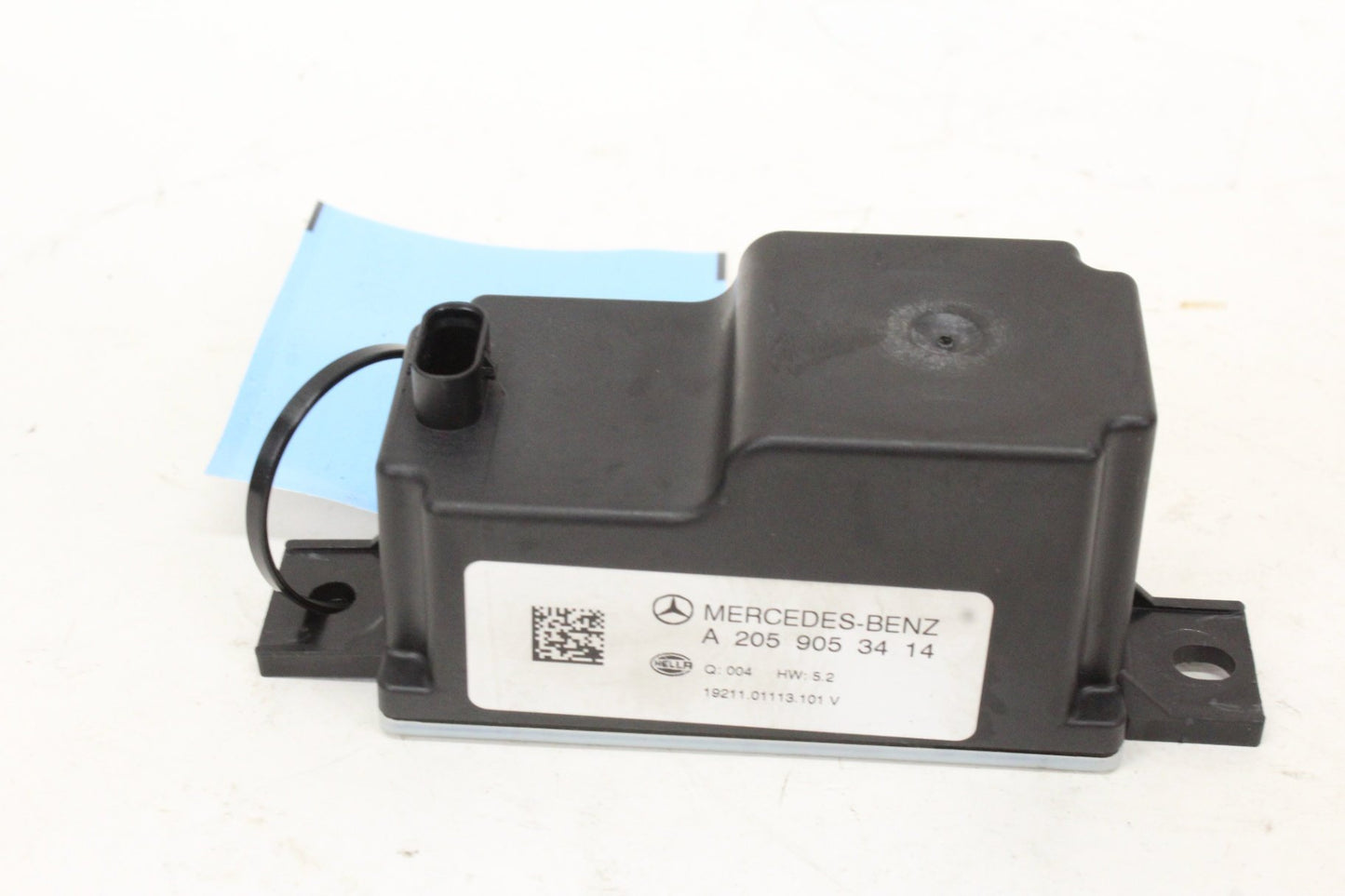 2015-2023 Mercedes-Benz C300 W205 Voltage Converter Control Module 2059053414