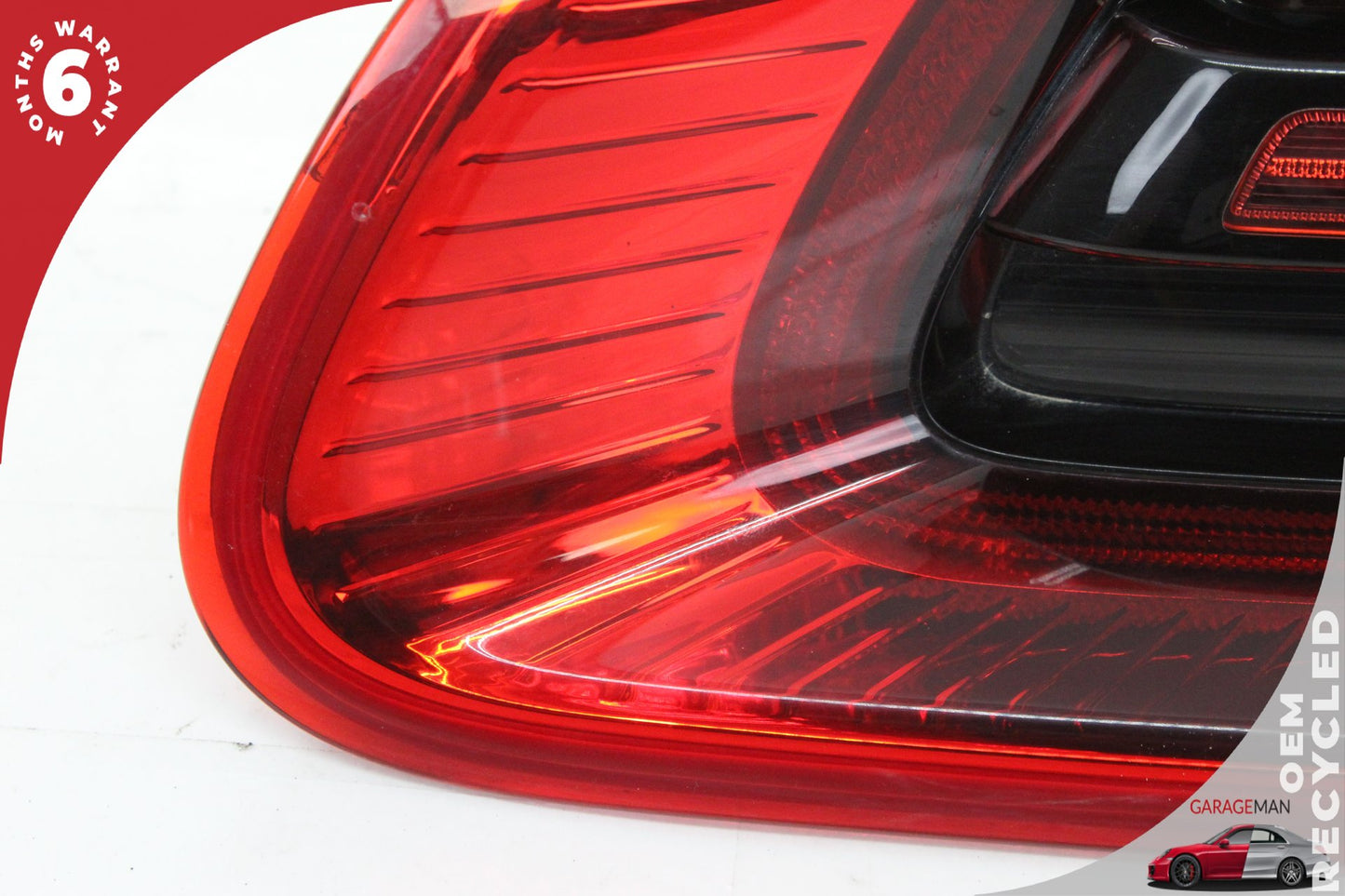 2015-2018 Porsche Macan 95B Right Side Inner Tail Light Lamp 95B945094G OEM