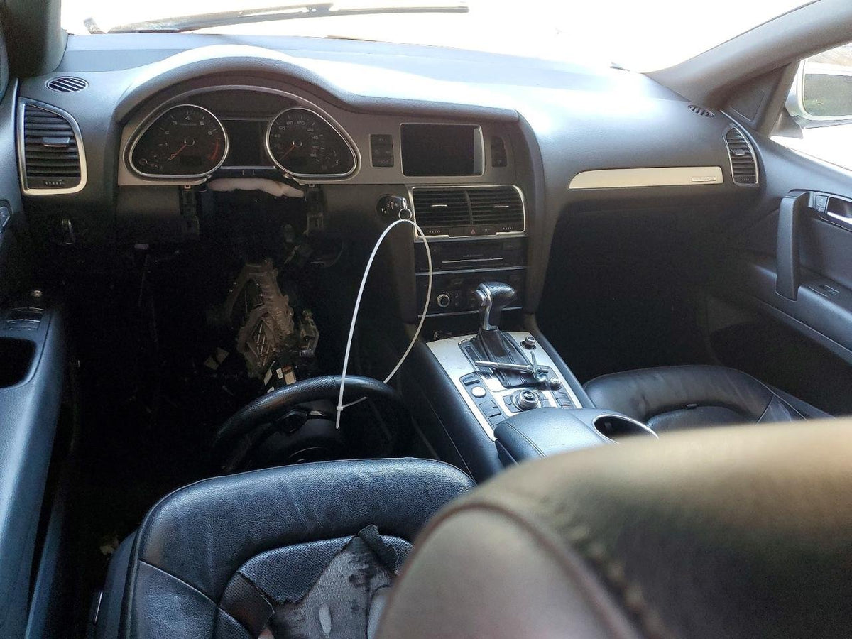 Parting Out- 2015 Audi Q7 4L- 233