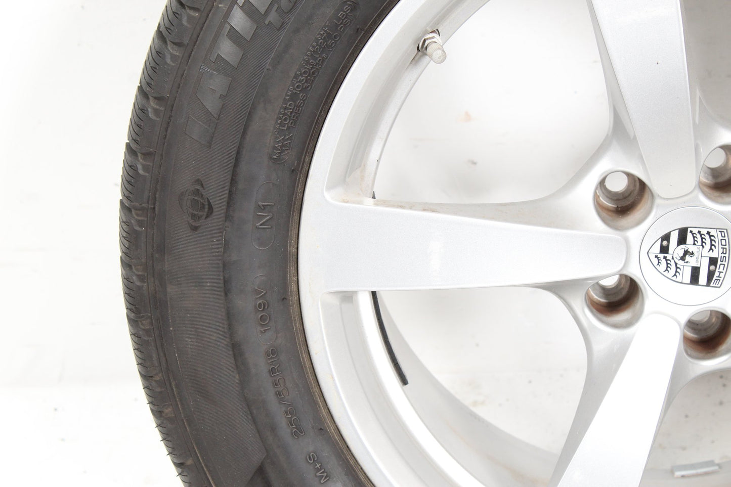 2015-2018 Porsche Macan Rear Right / Left Side Wheel Tire Rim 9JX18H2 ET21 OEM
