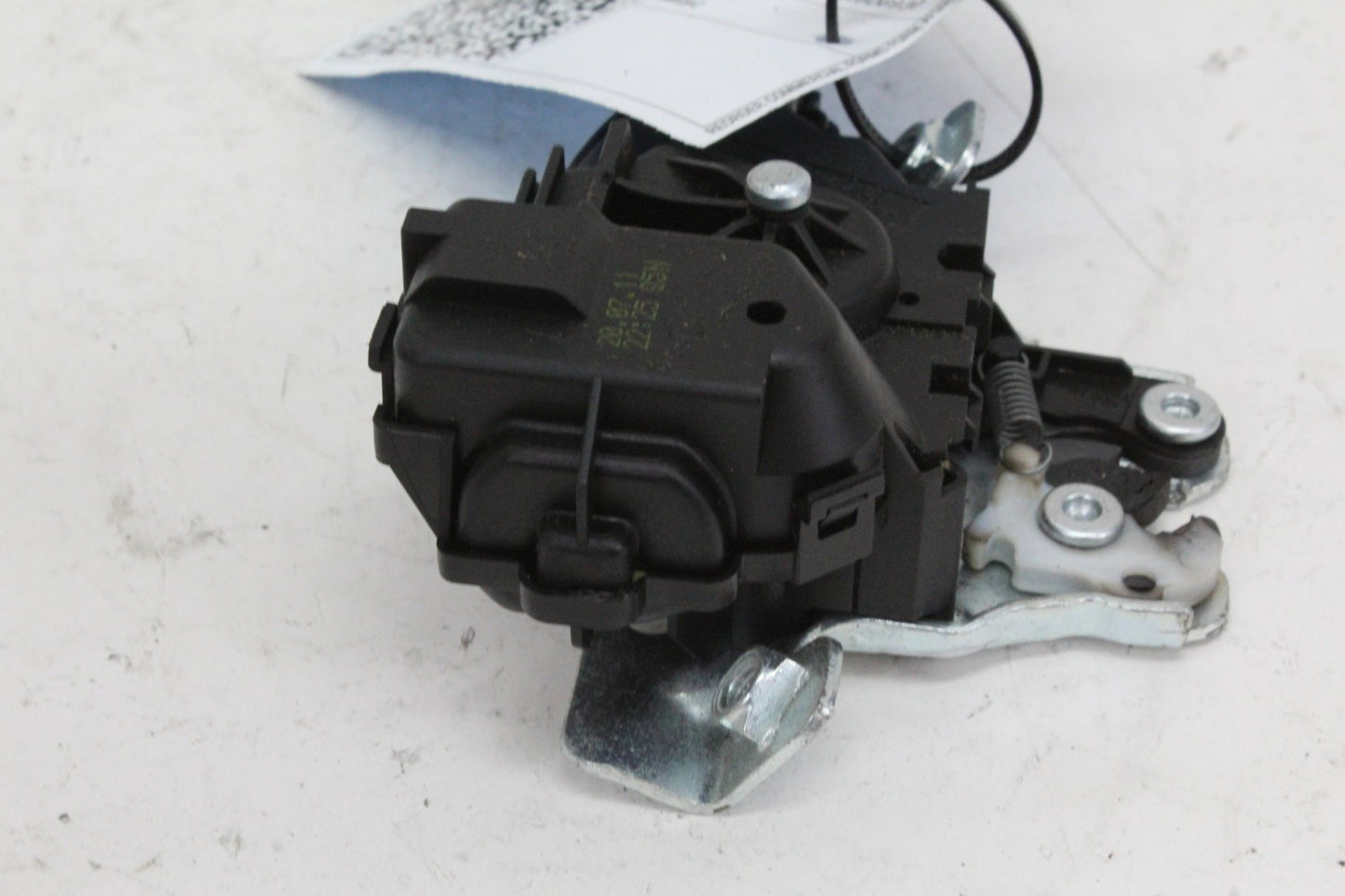 2008-2017 Mercedes-Benz C250 W204 Trunk Lid Latch Lock Actuator 2047500185