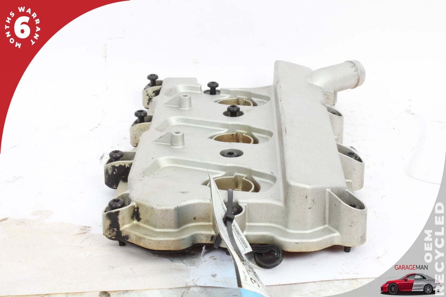 9-18 Right Side Audi A6 C7 Sedan Engine Cylinder Head Valve Cover 06E103472N
