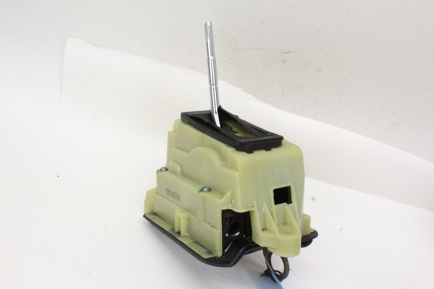 2008-2014 Mercedes C250 W204 Auto Transmission Gear Shifter Selector 2042677524
