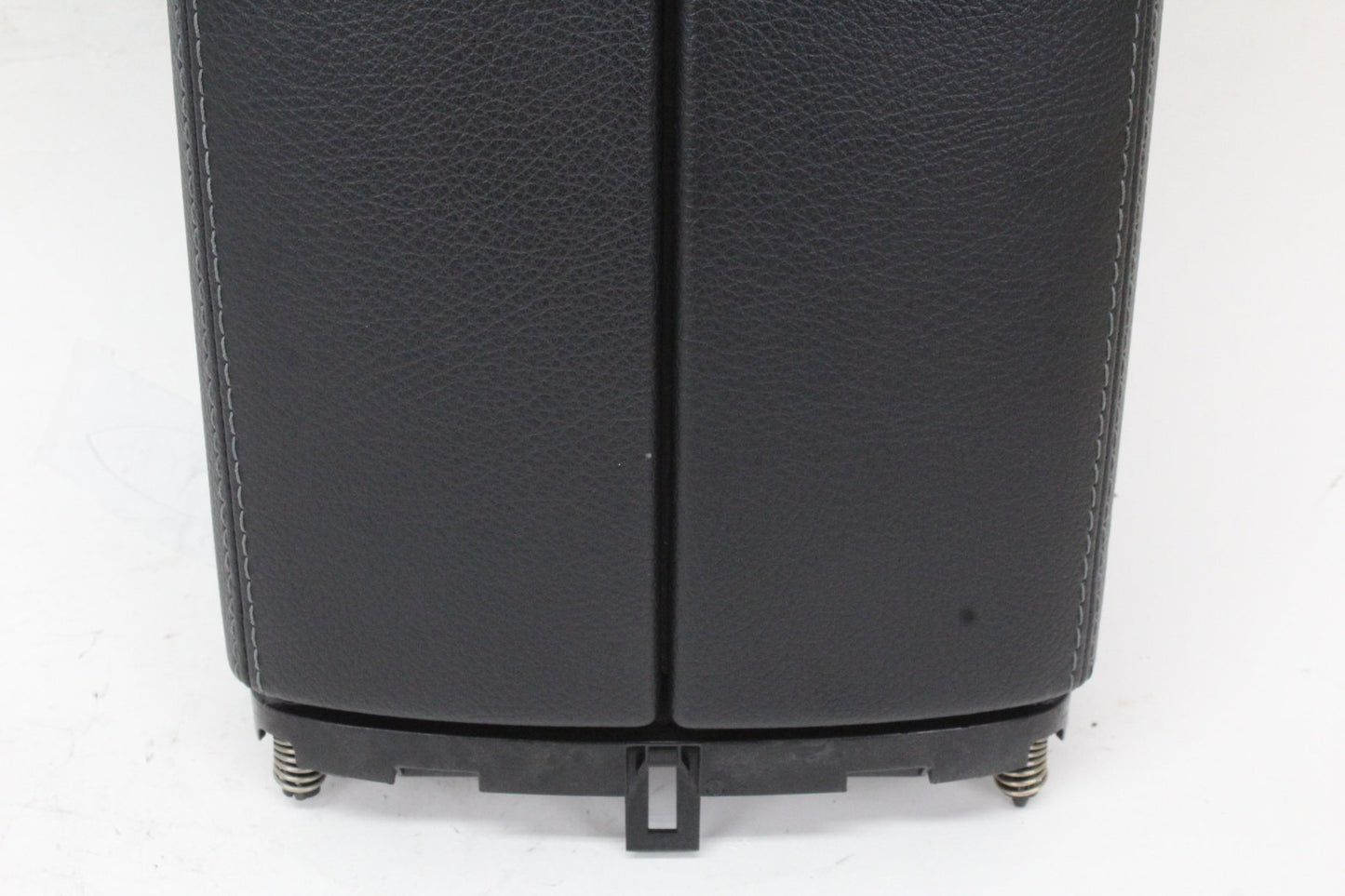 2015-2020 Mercedes-Benz C300 W205 Front Center Console Arm Rest Armrest OEM