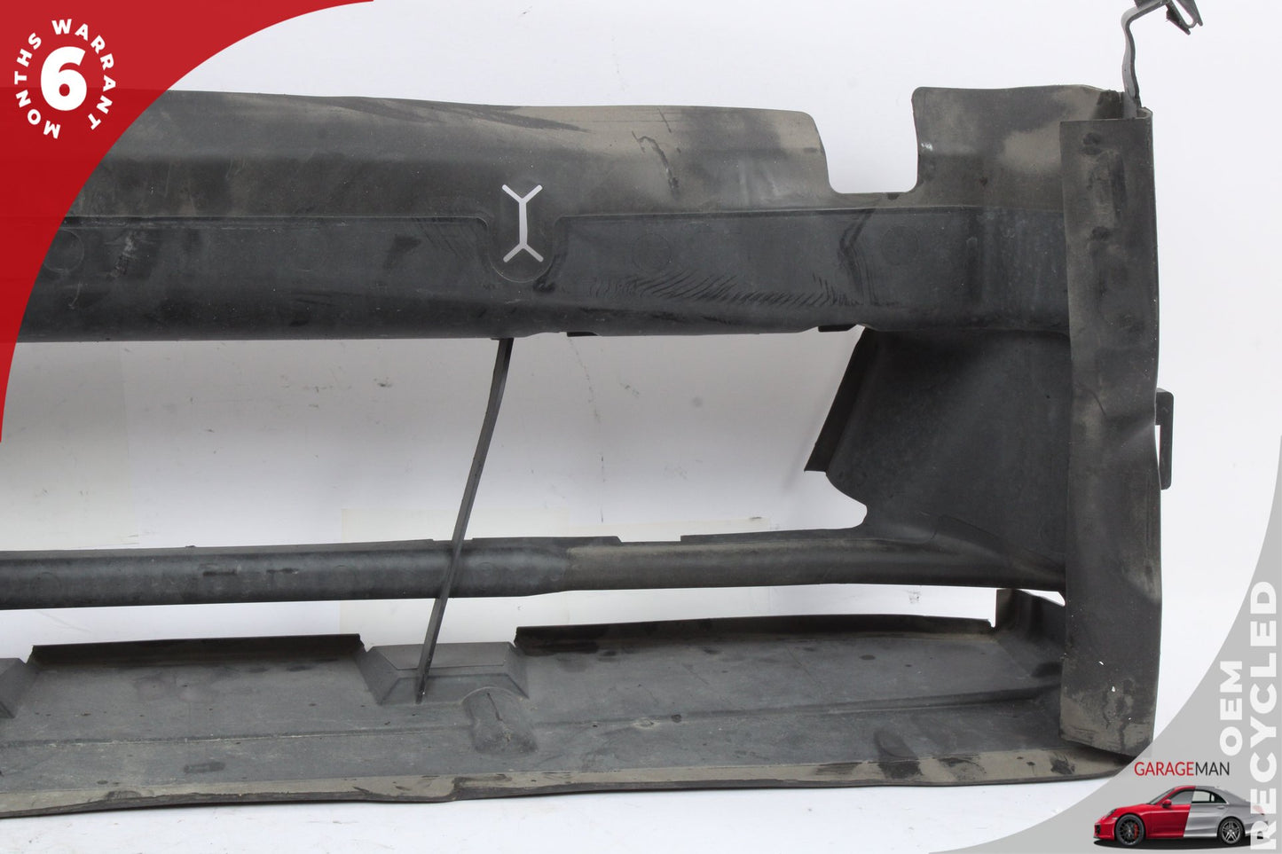 2012-2016 BMW 320i F30 RWD Radiator Lower Air Duct Trim Cover 7255414