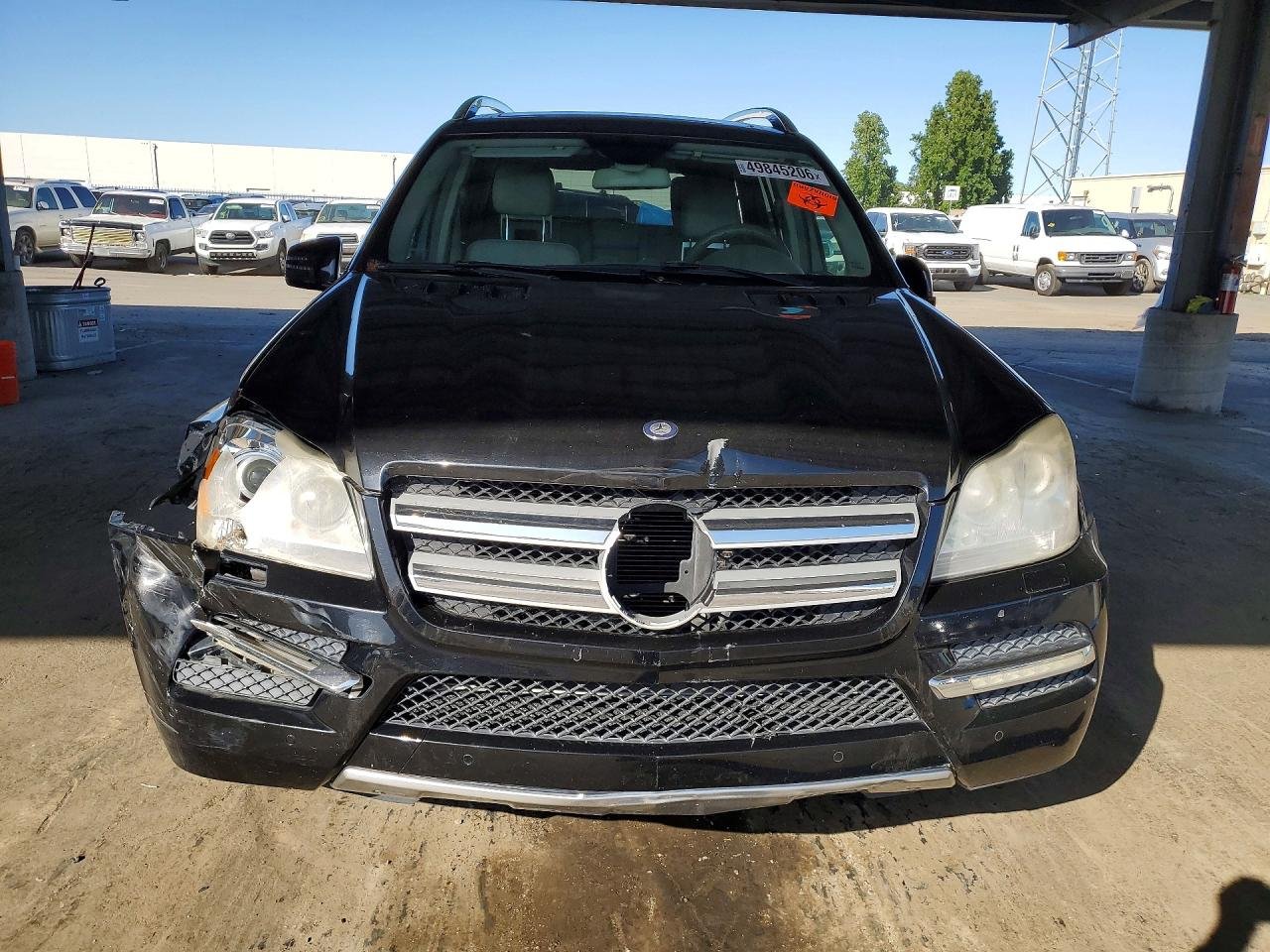 Parting Out- 2012 Mercedes-Benz GL450 X164- 111