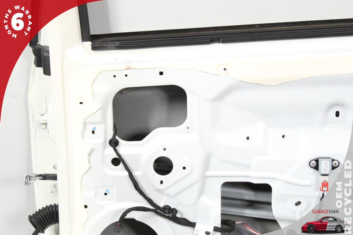 2012-2017 Fiat 500e Front Right Passenger Side Door Shell White 68186545AA OEM